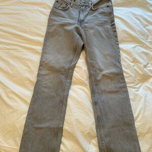 Zara Women's Straight Leg Jeans in Gray